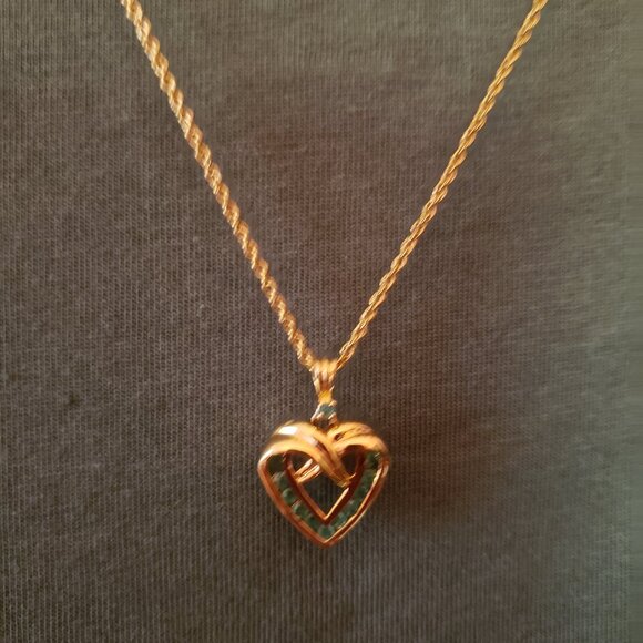 Danbury  Mint gold toned tiered heart necklace Its A GREAT Gift. - Picture 1 of 5
